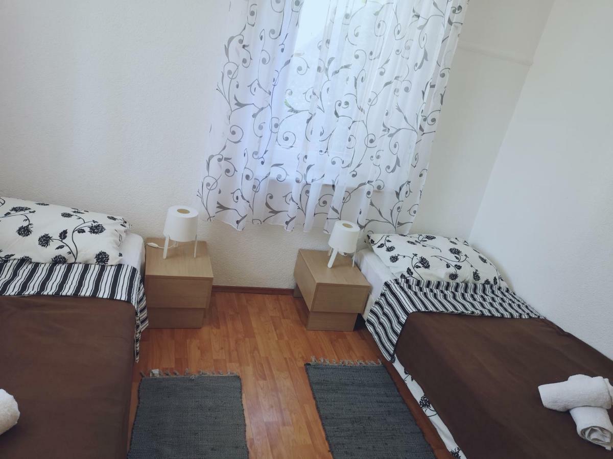 App Emona Apartamento Bašanija Exterior foto