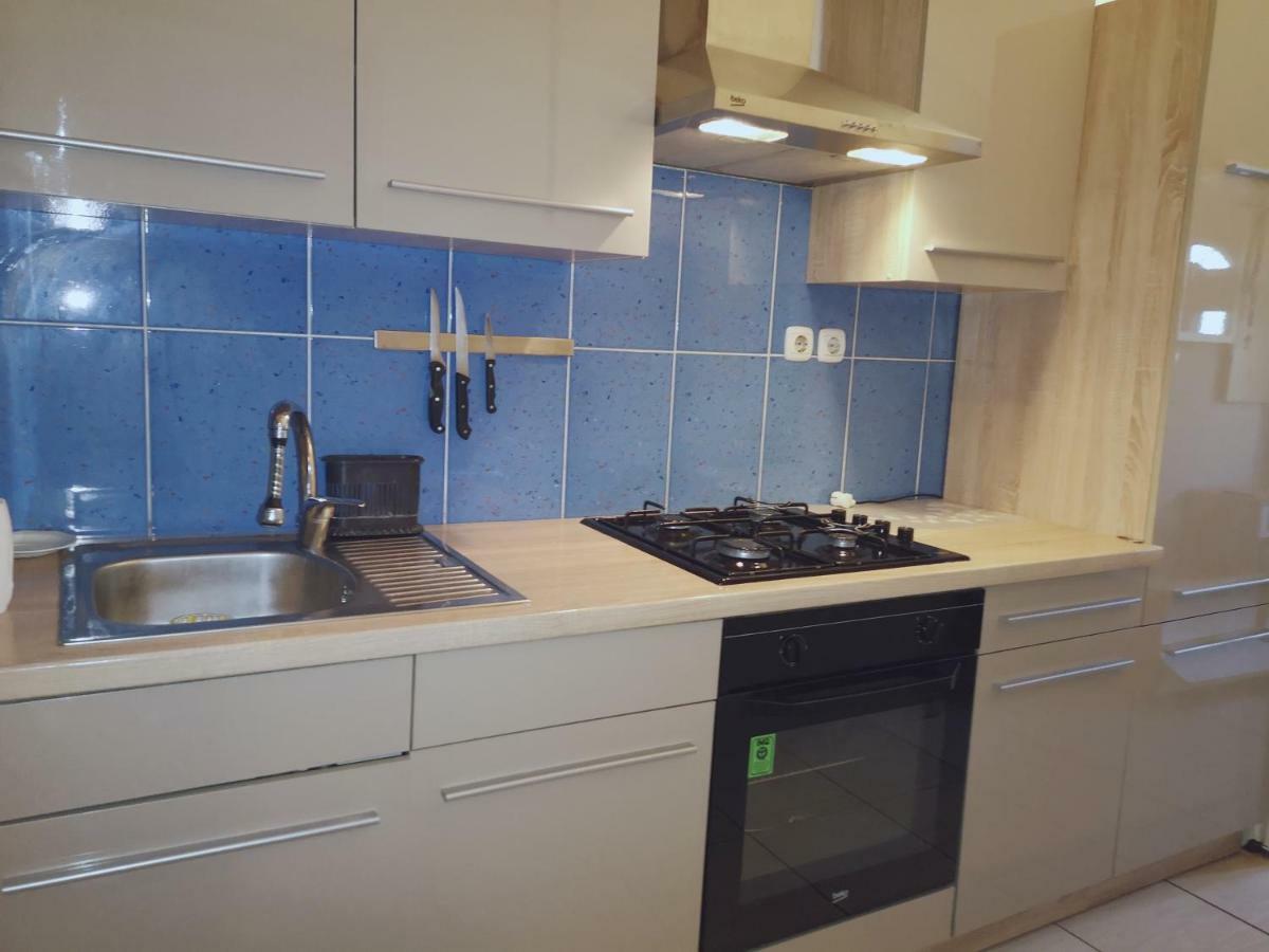 App Emona Apartamento Bašanija Exterior foto