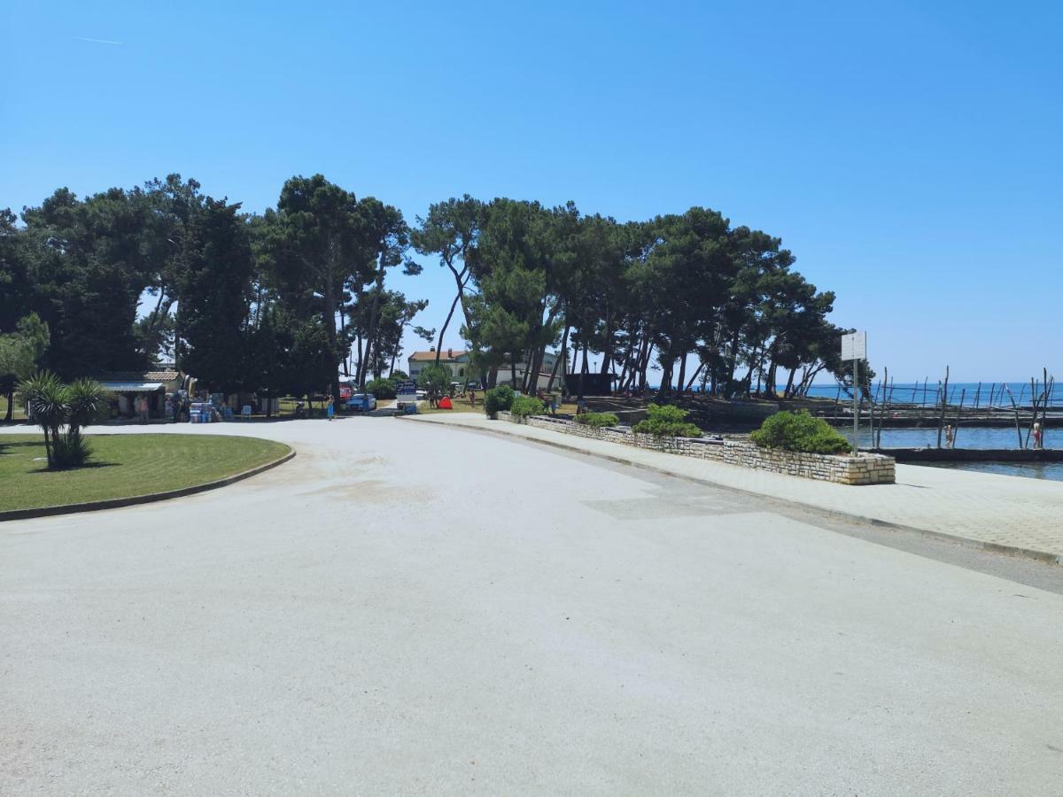 App Emona Apartamento Bašanija Exterior foto